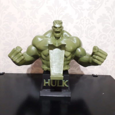 Porta Controle do Hulk – Suporte de Mesa