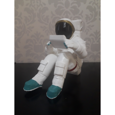 Porta celular Astronauta sentado – Suporte de Mesa